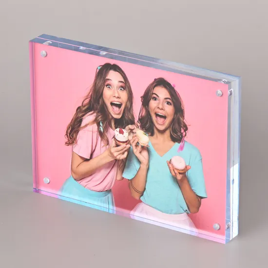 Moldura de acrílico transparente personalizada para exibição em mesa